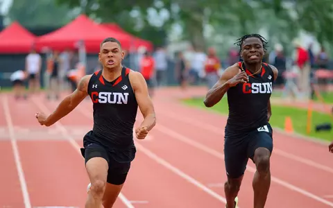 0220404_Track_CSUNTrackInvitational_Adedigba_Phillips_BV_01.jpg