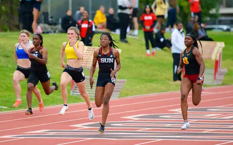 20220404_Track_CSUNTrackInvitational_Alexander_Poston_BV_02.jpg