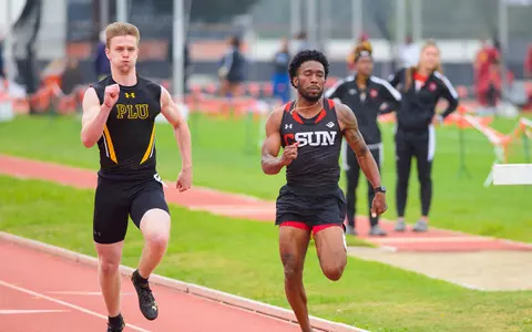 20220404_Track_CSUNTrackInvitational_Darrien_Elize_BV_02.jpg