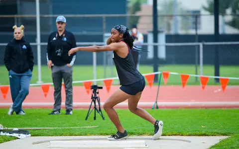 20220404_Track_CSUNTrackInvitational_Katherine_ShippDavis_BV_01.jpg