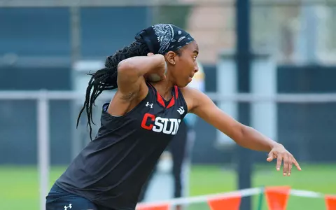 20220404_Track_CSUNTrackInvitational_Katherine_ShippDavis_BV_03.jpg