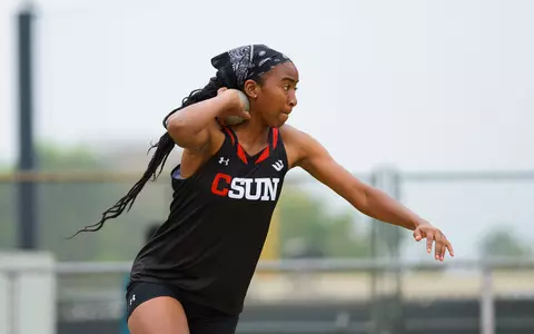 20220404_Track_CSUNTrackInvitational_Katherine_ShippDavis_BV_06.jpg