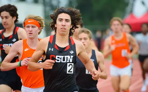 20220404_Track_CSUNTrackInvitational_Noah_Contreras_BV_02.jpg