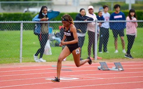 20220404_Track_CSUNTrackInvitational_Rionna_Wallace_BV_02.jpg
