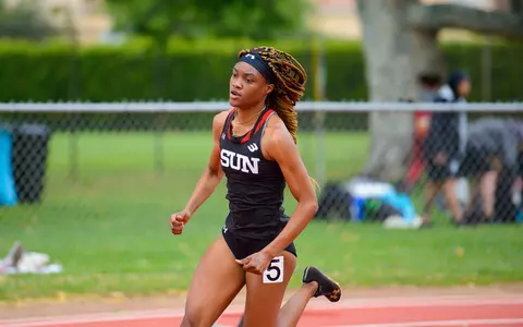 20220404_Track_CSUNTrackInvitational_Rionna_Wallace_BV_06.jpg