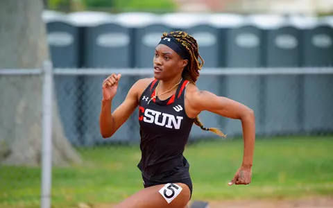 20220404_Track_CSUNTrackInvitational_Rionna_Wallace_BV_08.jpg