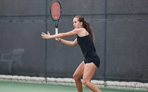 4162022_CSUNW_Tennis_vs_LBState_Zhytelna_Yullia_05.jpg