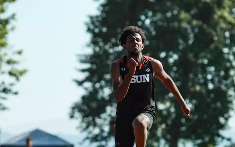 04012022_CSUNInvite_TrackField_Mohamed_Ahmed_01.jpg