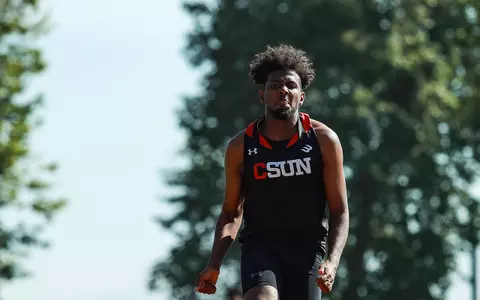 04012022_CSUNInvite_TrackField_Mohamed_Ahmed_02.jpg