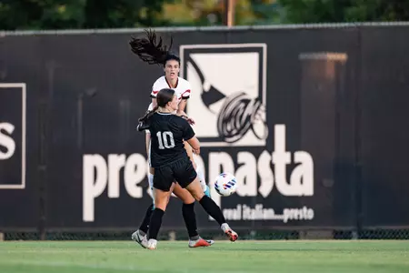 Gabriela Robles vs. Santa Clara