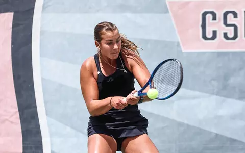 041622_WTEN_vs_LBSU_Turchak_Sasha_08.jpg