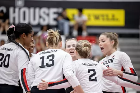 CSUN_WVB_23