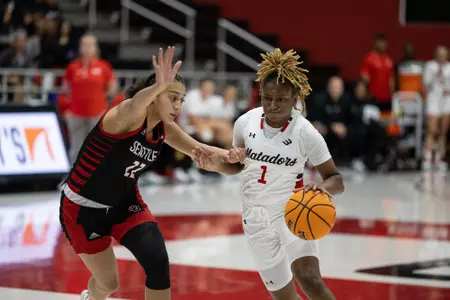 Amiyah Ferguson vs. Seattle U 11-9-23