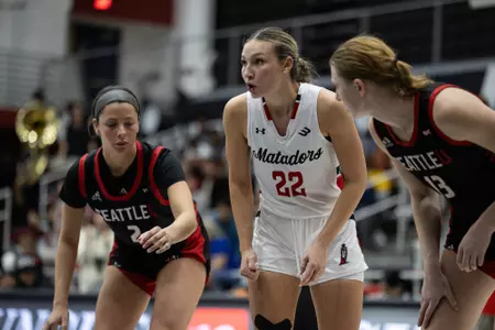 Kaitlyn Elsholz vs. Seattle U 11-9-23