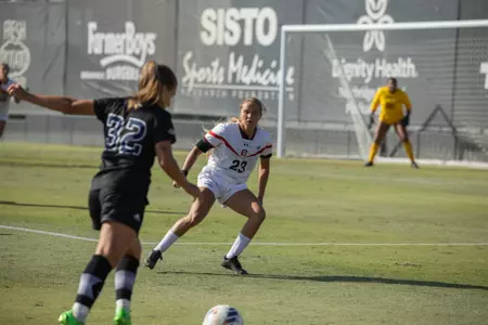Brooke Mobeck vs. UCI 10-22-23
