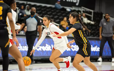 2023_02-09_Tuua_Anaiyah_vs_CSUB_CC_02