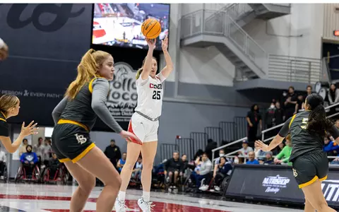 2023_02_25_Amundsen_Laney_vs_LBSU_AD_02
