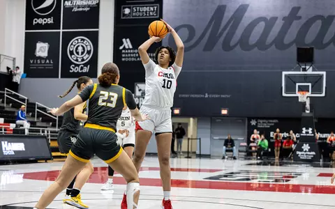 2023_02_25_DeJesus_AnaCarolina_vs_LBSU_AD_01