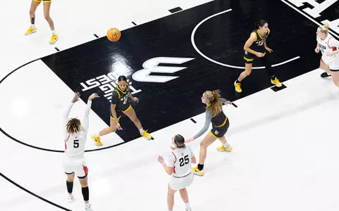 2023_02_25_Duchemin_Michelle_vs_LBSU_AD_05