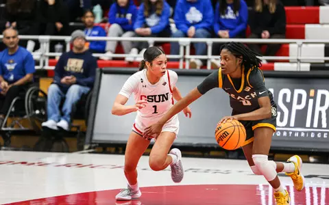 2023_02_25_Jackson_Jordyn_vs_LBSU_CC_01