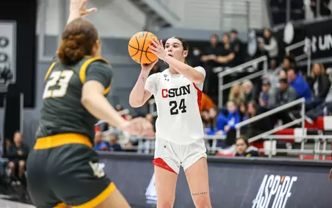 2023_02_25_Smith_Macy_vs_LBSU_CC_02