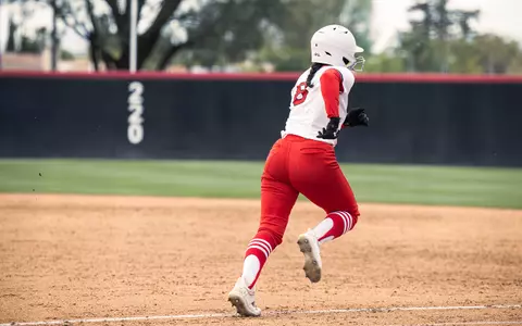 2023_04_14_Nunez_Vinessa_vs_UCD_CC03