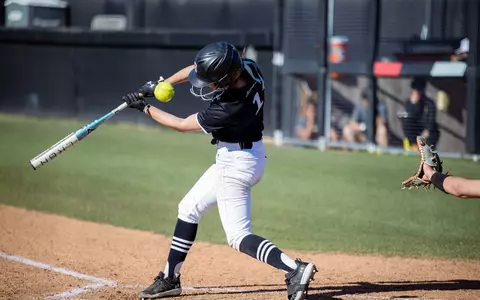 2023_04_01_Garcia_Alexis_vs_LBSU_CC02