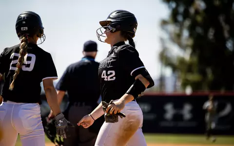 2023_04_01_Whatman_Shaylan_vs-LBSU_CC00