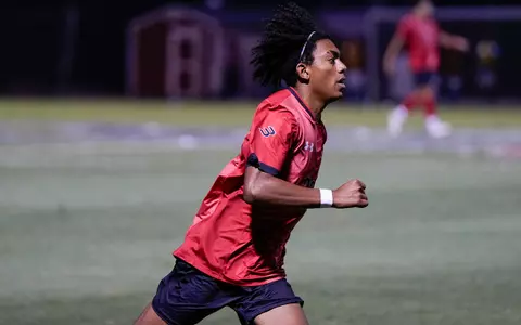 2023_09_17_Fuentes_Sebastian_vs_LMU_CM_01