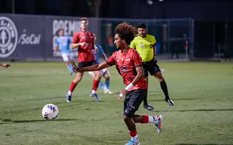 2023_09_17_Johnson_AJ_vs_LMU_CM_01