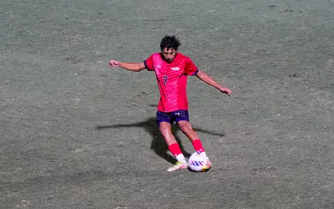 2023_09_17_Solorzano_Jorge_vs_LMU_CM_07