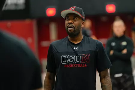 Bobby Brown MBB Practice 9-25-23