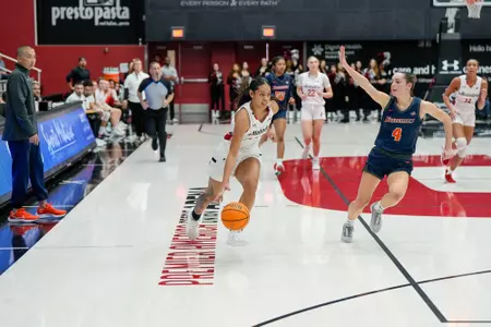 Talo Li-Uperesa with the ball