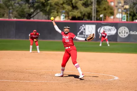 Lauryn Carranco pitching