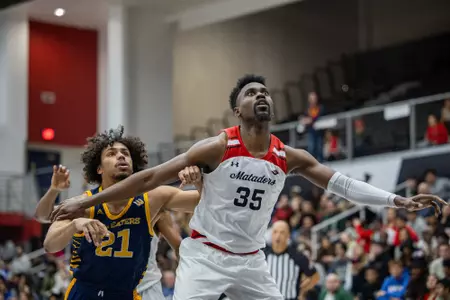Dearon Tucker vs. UCI 2-29-24