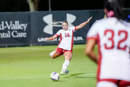 Sydney Lipkin vs. CSUB 10-12-25