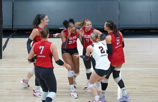CSUN_WVB_25