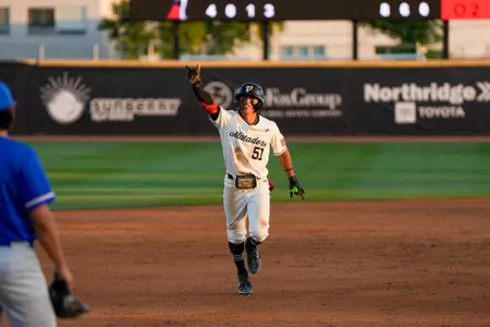 Roberto Gonzalez vs. UCR 5-2-25