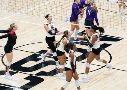 CSUN_WVB_25