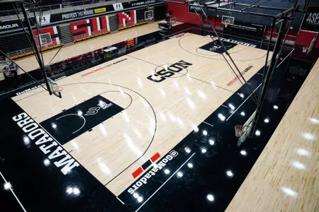 Premier America CU Arena Floor_25