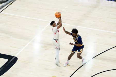 Larry Hughes II vs. UCI 2-26-26