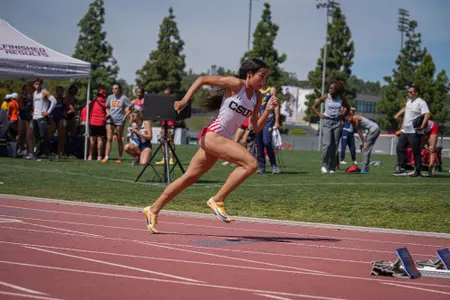 Brianna Wells at Ben Brown Invite