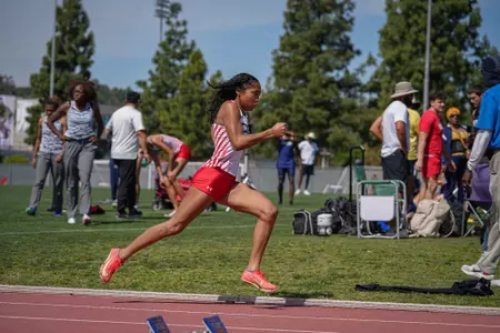 Makyla Jones at Ben Brown Invite