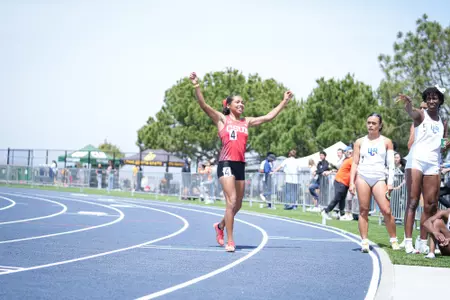 Makyla Jones 2 at Steve Scott Invite 5-2-26