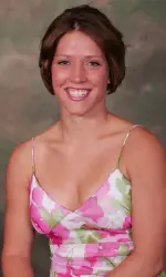 Junior Nicole Kelley