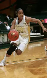 Sophomore guard Zoi Simmons