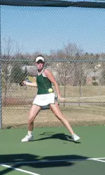 Laura Neal won her third straight singles match Saturday