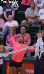 Riding a 17-match winning streak, No. 7 CSU volleyball travels to San Diego State (Thursday) and second-place UNLV (Saturday).