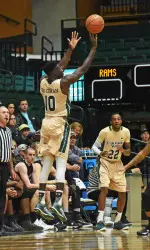 Joe De Ciman had 18 points and 8 rebounds in the victory