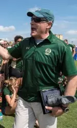 Bedard after receiving the MW Coach of the Year award in 2015